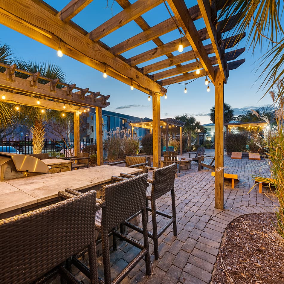 Twilight-Grilling-Station-01-Wilmington-Commons-Wilmington-12